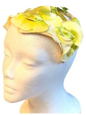 Ladies Green and Cream Silk Flowers Hat Vintage